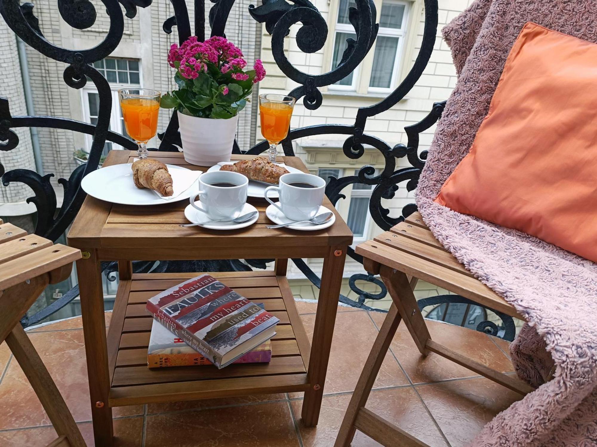 Apartman Super Chic With A Private Balcony Budapest