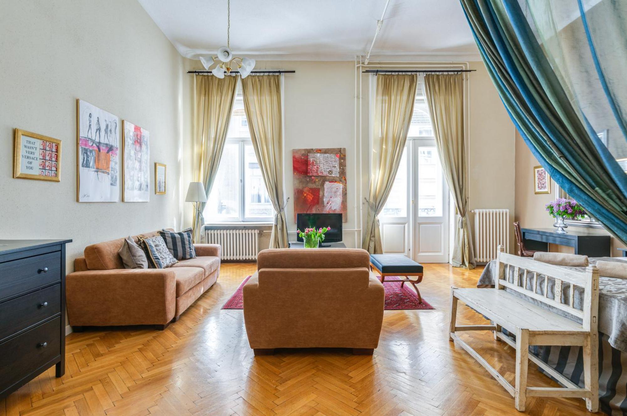 Super Chic With A Private Balcony דירה